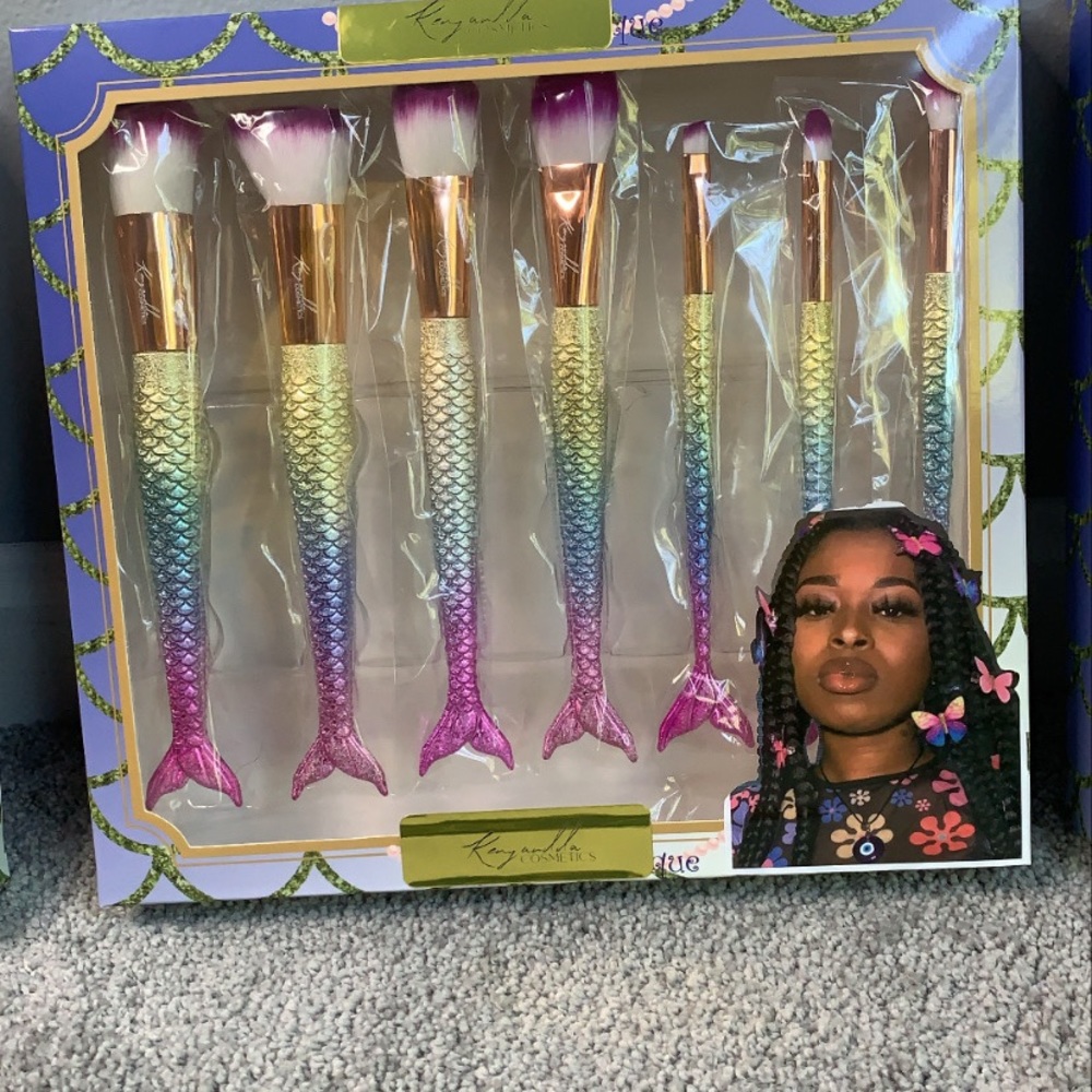 Cute Beginners Friendly 7 piece make up kit